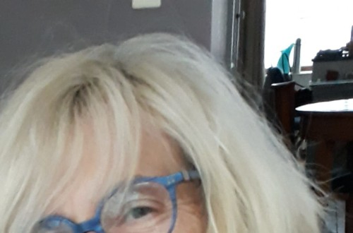 Dr Anne Peretz